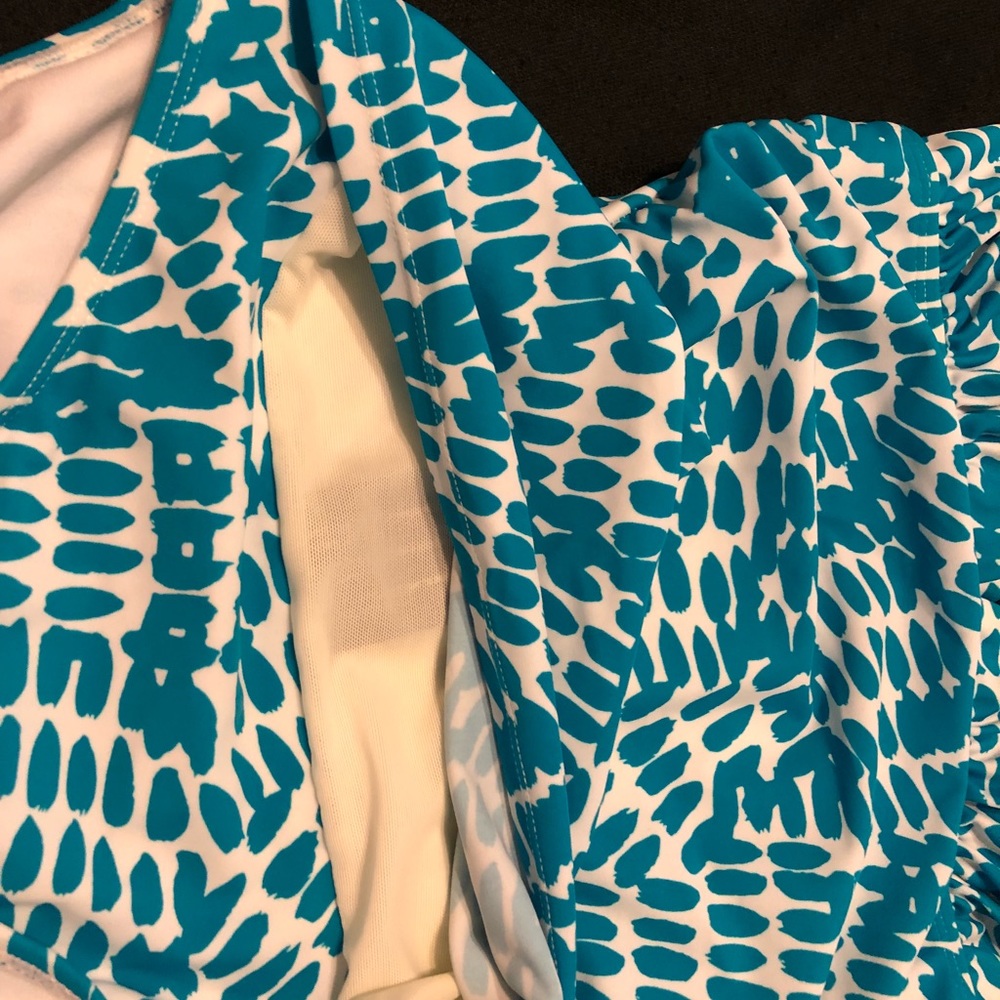 White & teal w/ gold detail swimsuit - Picture 6 of 6